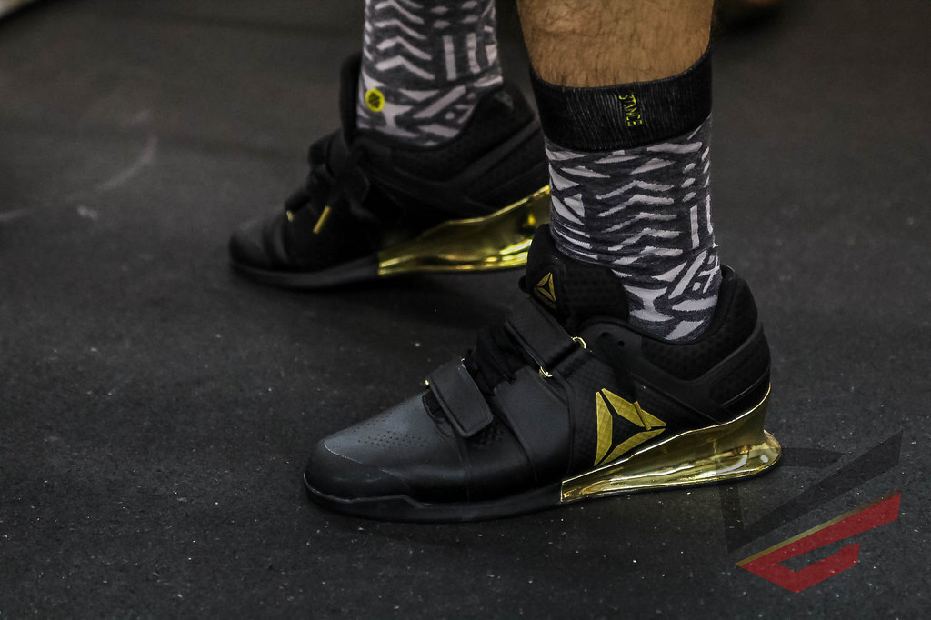 Choose the right weightlifting shoes to achieve new results